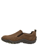 Zapato robusto de cuero café, suela gruesa para comodidad, perfecto para ocasiones informales.
