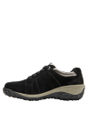 calzado urbano-casual negro de cuero con acentos metálicos, ideal para actividades ligeras