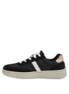 zapatilla negra de cuero con costura en talón y detalles en blanco, estilo athleisure