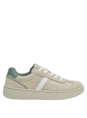 moderna zapatilla de cuero beige con acentos blancos y diseño urbano sofisticado