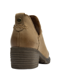 Botín casual para mujer en cuero beige, acabado mate con corte en el empeine.