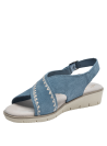 Calzado de cuero azul casual femenino con diseño artesanal y bordados beige.