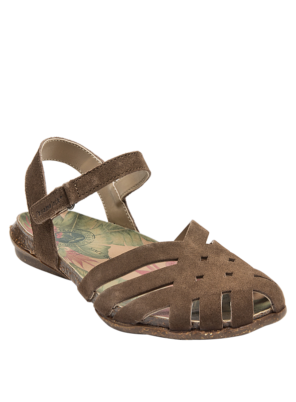 Sandalia de cuero café con textura mate, ideal para un look relajado y chic.