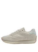 zapatilla casual de cuero beige para mujer con textura suave y detalles modernos