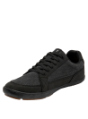 zapatilla negra de hombre con logo discreto en el lateral, ideal para un estilo casual y moderno.