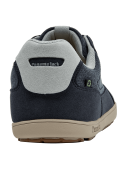 zapatilla azul marino urbana para hombre con costuras visibles y suela clara