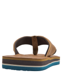Sandalia masculina marrón con suela texturizada para tracción y diseño flip-flop.