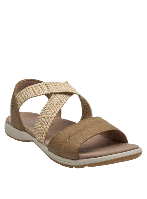 Sandalia camel boho-chic con correas cruzadas y cierre en el talón, perfecta para combinar con vestidos de verano.
