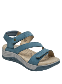 Calzado casual azul con tiras de velcro y suela resistente, ideal para el día a día.