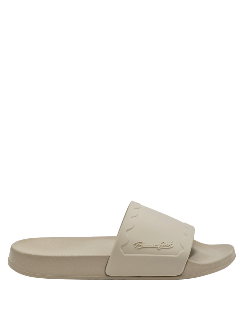 Sandalia beige versátil para mujer, ideal para combinar con ropa veraniega.