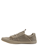 Zapatilla textil taupe para hombre, diseño casual con cordones, ideal para un look relajado.