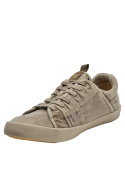 Zapatilla taupe de hombre, estilo urbano minimalista, textil beige claro, perfecta para combinar.