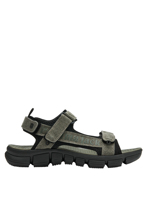 Sandalia verde versátil para hombre, combinable con ropa casual y perfecta para ocio.