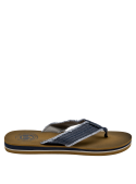 Sandalia casual azul oscuro con suela antideslizante y ribete claro, ideal para verano.