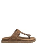 Sandalia de cuero camel para mujer, perfecta para combinar con ropa veraniega en tonos neutros.