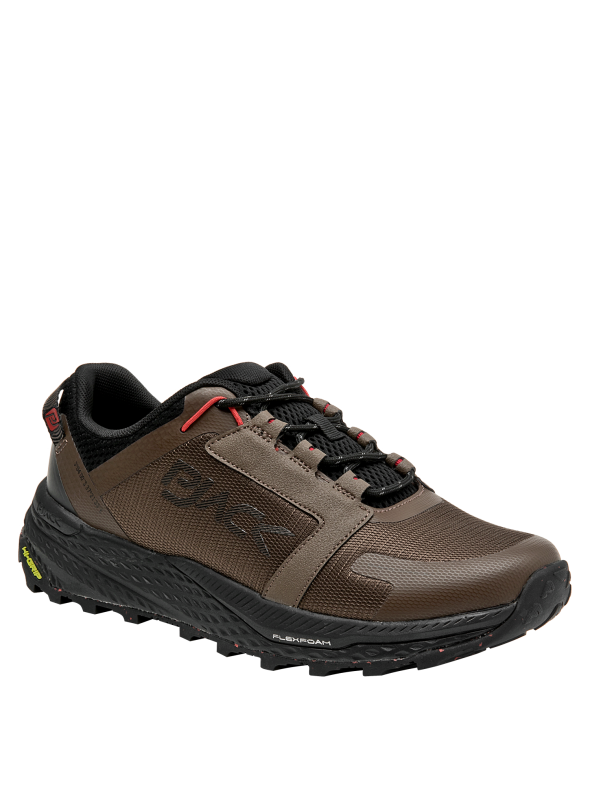 zapatilla para hombre en malla transpirable marrón, ideal para uso diario