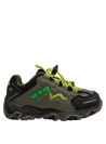 calzado gris infantil adaptable a estilos casuales y outdoor
