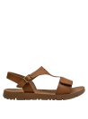 Sandalia camel para niña, estilo casual con ventilación óptima.