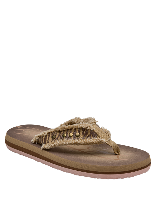 Sandalia casual camel de mujer, diseño neutro que complementa varios estilos de ropa.