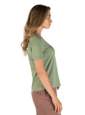 Diseño clásico y versátil de polera verde para mujer, ideal para un look urbano o pulido.