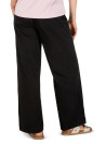 Pantalón negro de Tencel para mujer, resaltando comodidad y movilidad.