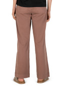 Pantalón casual femenino con bolsillos laterales, adaptable a estilos formales y relajados.