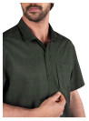 Camisa verde para hombre, estilo outdoor, tejido elástico y confortable, perfecta para el día a día.