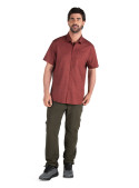 Camisa casual naranjo de hombre, mezcla suave, abotonadura frontal y terminaciones prolijas.