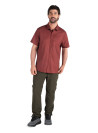 Camisa casual naranjo de hombre, mezcla suave, abotonadura frontal y terminaciones prolijas.