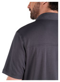 Polera masculina gris con caída suave y tacto agradable.