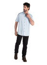 Camisa de lino y algodón en color celeste, ideal para oficina o fin de semana.