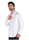 Camisa blanca clásica, ideal para oficina o salidas informales.