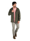 Cortaviento verde de hombre, manga larga y cuello alzado, tejido ligero de poliamida y elastano.