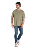 Jeans azul casual para hombre de algodón y spandex con diseño de cinco bolsillos.