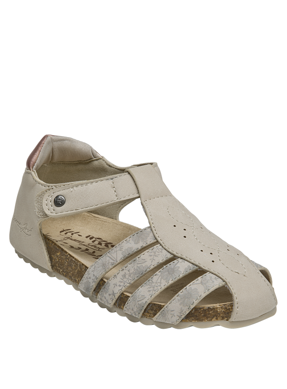 Zapato infantil blanco estilo casual, perfecto para paseos y uso diario.