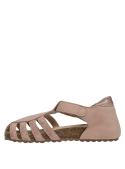 Calzado casual rosado con taco plano de 2 cm para estabilidad y confort.