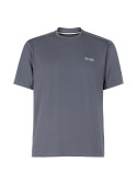 Polera casual gris para hombre, terminaciones prolijas, ideal para capas.