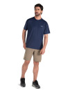 Polera azul de hombre, material ligero y elástico, ideal para uso diario o en capas.