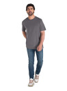 Polera gris casual de hombre en algodón con cuello redondo y manga corta.