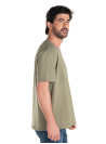 Polera de algodón verde, versátil para cualquier temporada.