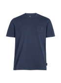 Cuello redondo de polera azul para hombre, ideal para estilo urbano.