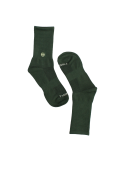 Calcetines verdes unisex que ofrecen comodidad y estilo en cualquier conjunto diario o activo.