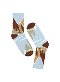 Estilo casual de calcetines celestes unisex para looks urbanos y deportivos.