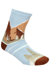 Calcetines unisex celestes combinables con jeans y zapatillas blancas.