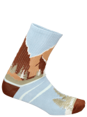 Primer plano de calcetines celestes, mezcla de algodón, poliamida y elastano.