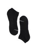 Calcetines negros básicos que ofrecen comodidad y adaptabilidad para cualquier ocasión.