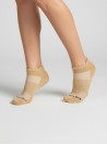 Calcetines unisex camel de algodón, poliéster y elastano, diseño clásico adaptable al pie.