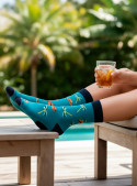 Calcetines celestes unisex de lana Merino con tejido suave y adaptable.