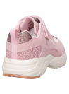 Zapatilla urbana rosada para niña, estilo casual, ideal para actividades en la ciudad y parque.