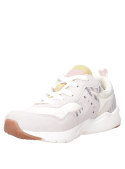 Zapatilla urbana blanca para niña, estilo casual, ideal para paseos y juegos.